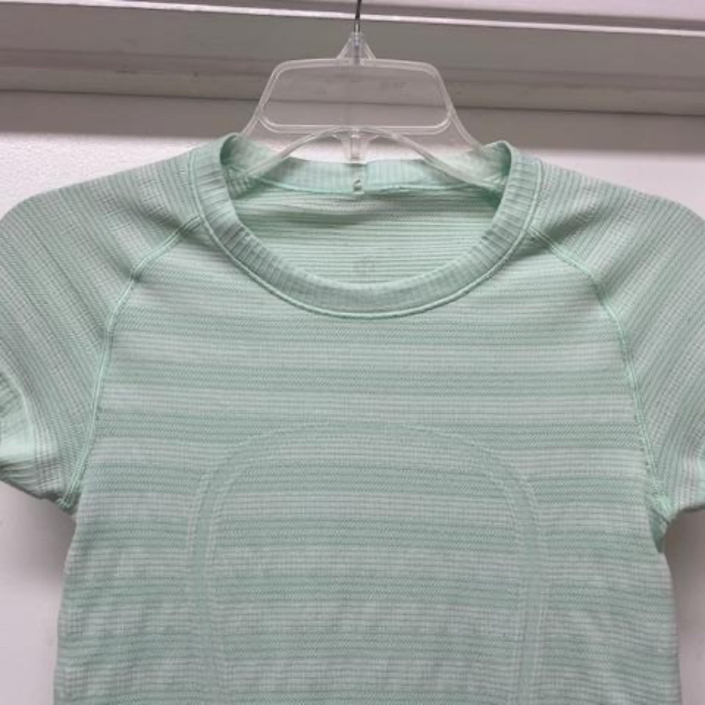 Lululemon Swiftly Tech Short Sleeve Top Light Gre… - image 4